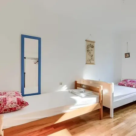 Mila - 15m From The Sea Apartment